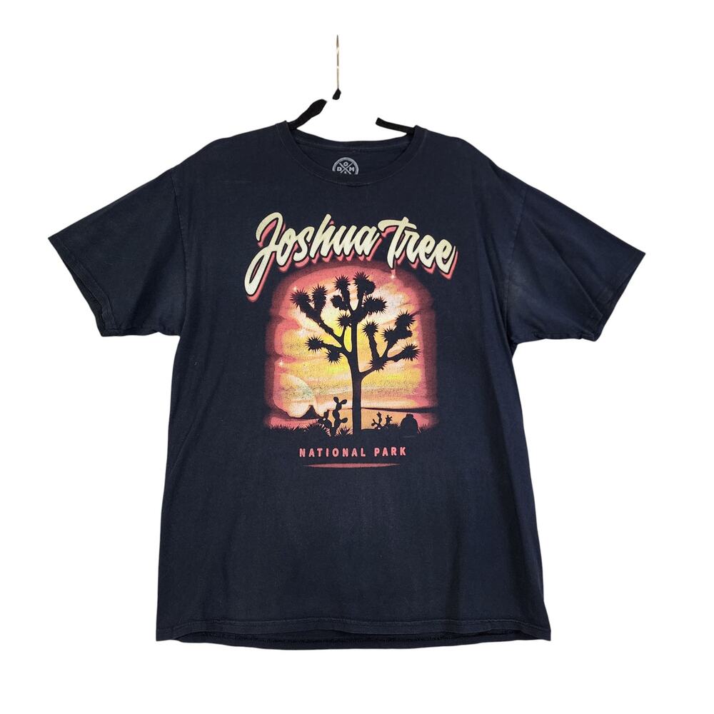 DOM Joshua Tree National Park Graphic T Shirt Size Largeโ Black Cotton Casual